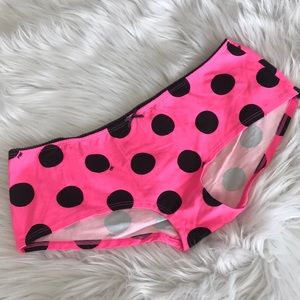 Vintage Y2K Pink Victoria’s Secret Boy short in Pink and black polka dots